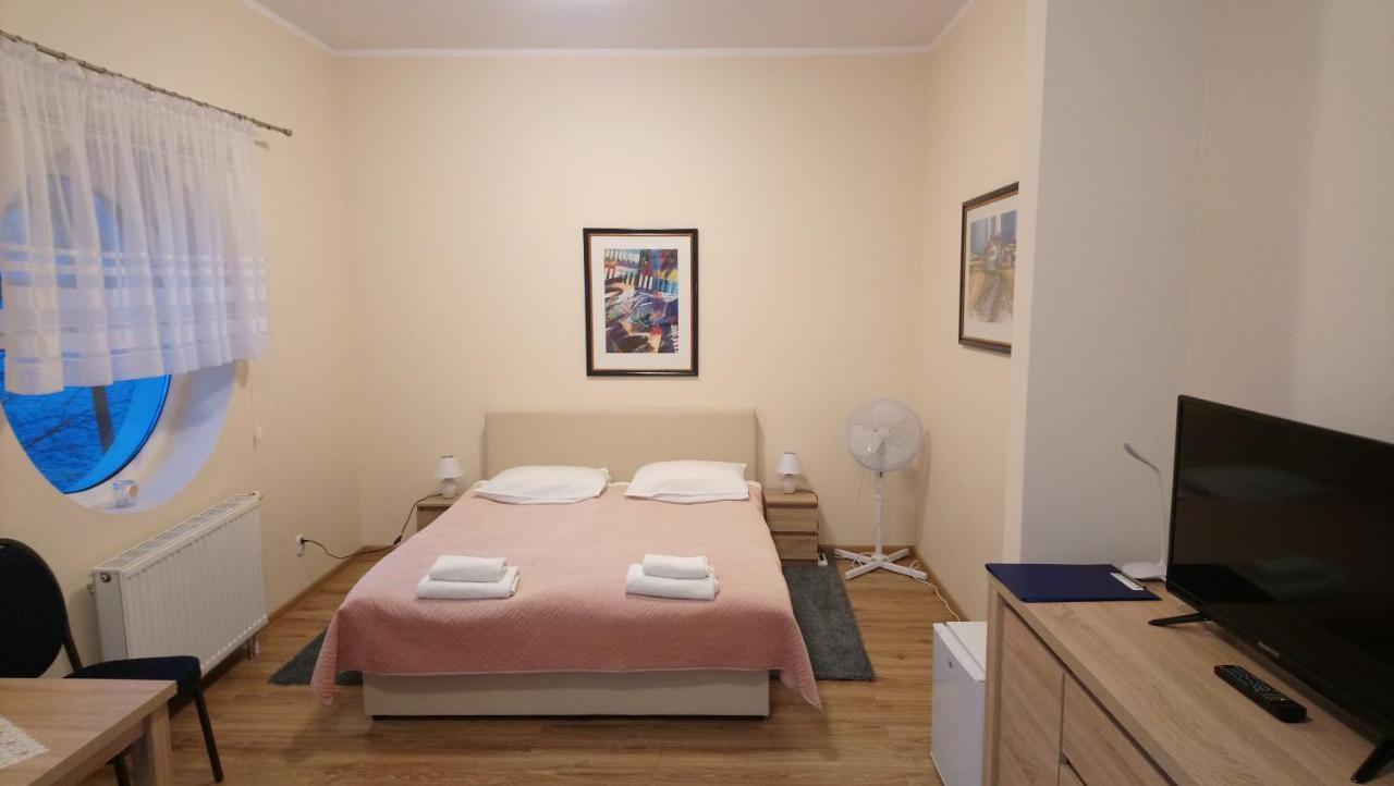 Hotel Mikorzyn Slesin  Luaran gambar