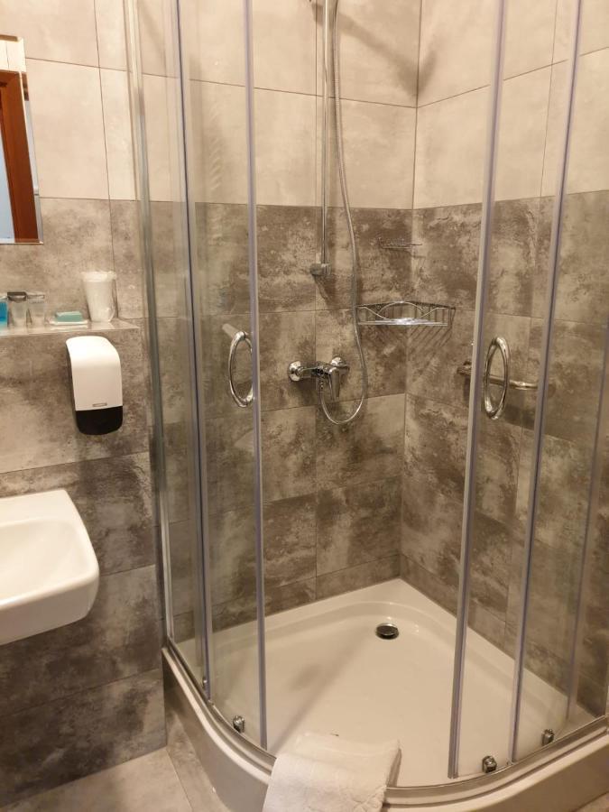 Hotel Mikorzyn Slesin  Luaran gambar