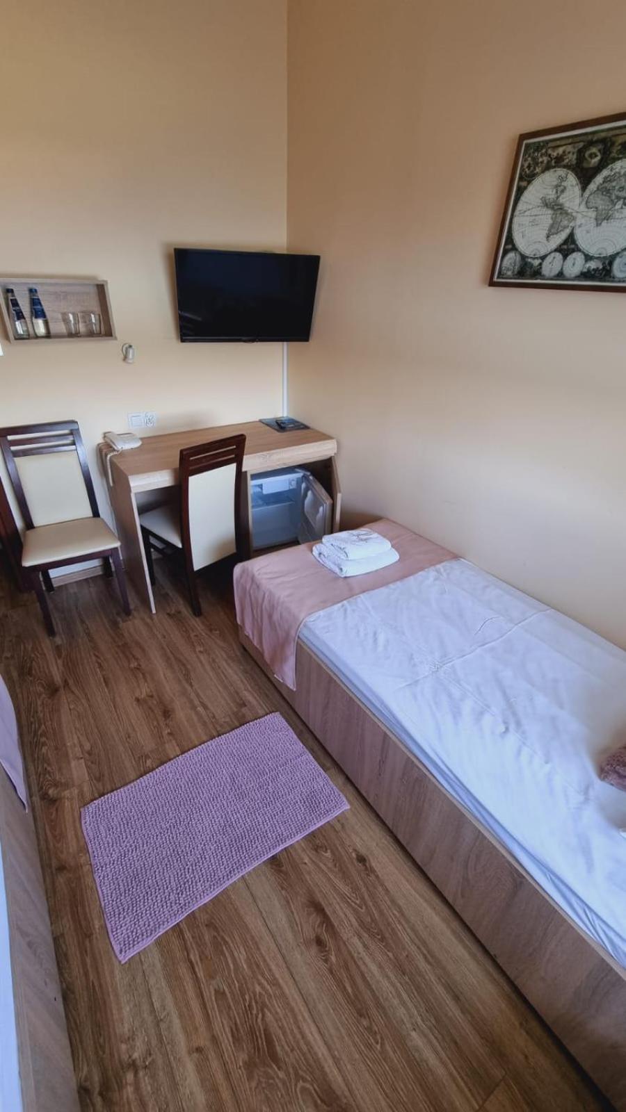 Hotel Mikorzyn Slesin  Luaran gambar